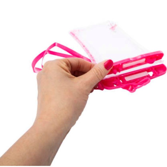 NWT Waterproof Phone Pouch With Neck Strap - Picture 4 of 5